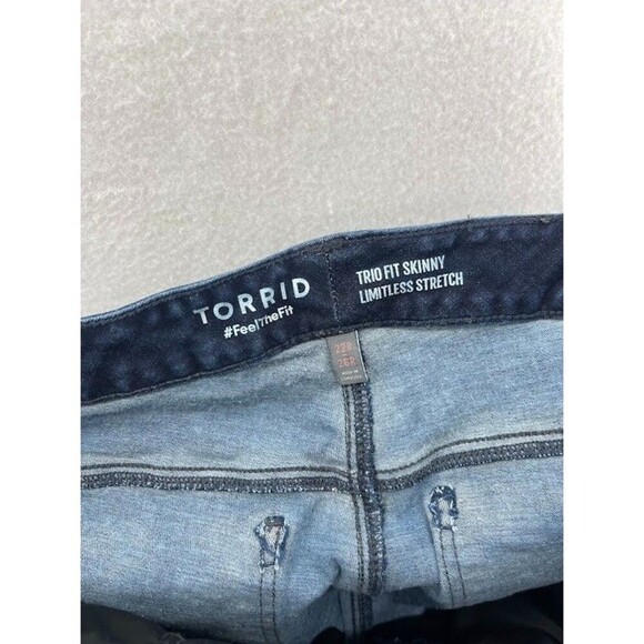 Torrid Women's Plus Size Trio Fit Skinny‎ Limitless Stretch Size 22 - Picture 9 of 11